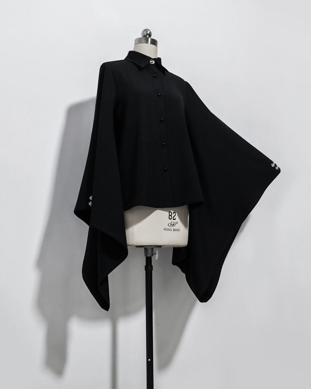Black Pointed Collar Vintage Wide-Sleeve Blouse