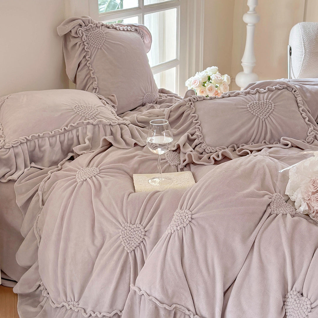 Romantic Heart-Shaped 3D Embroidery Winter Milk Velvet Duvet Cover