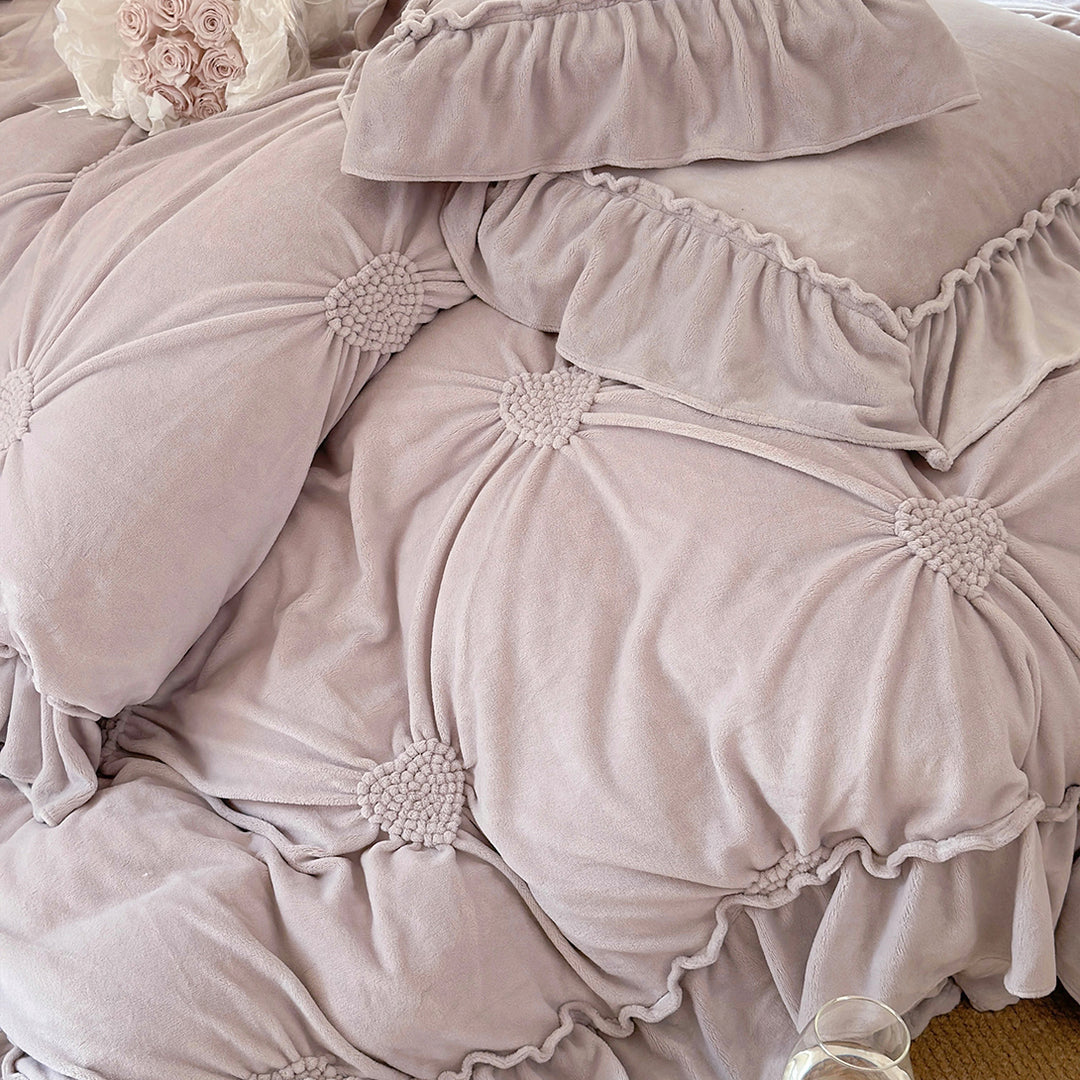 Romantic Heart-Shaped 3D Embroidery Winter Milk Velvet Duvet Cover