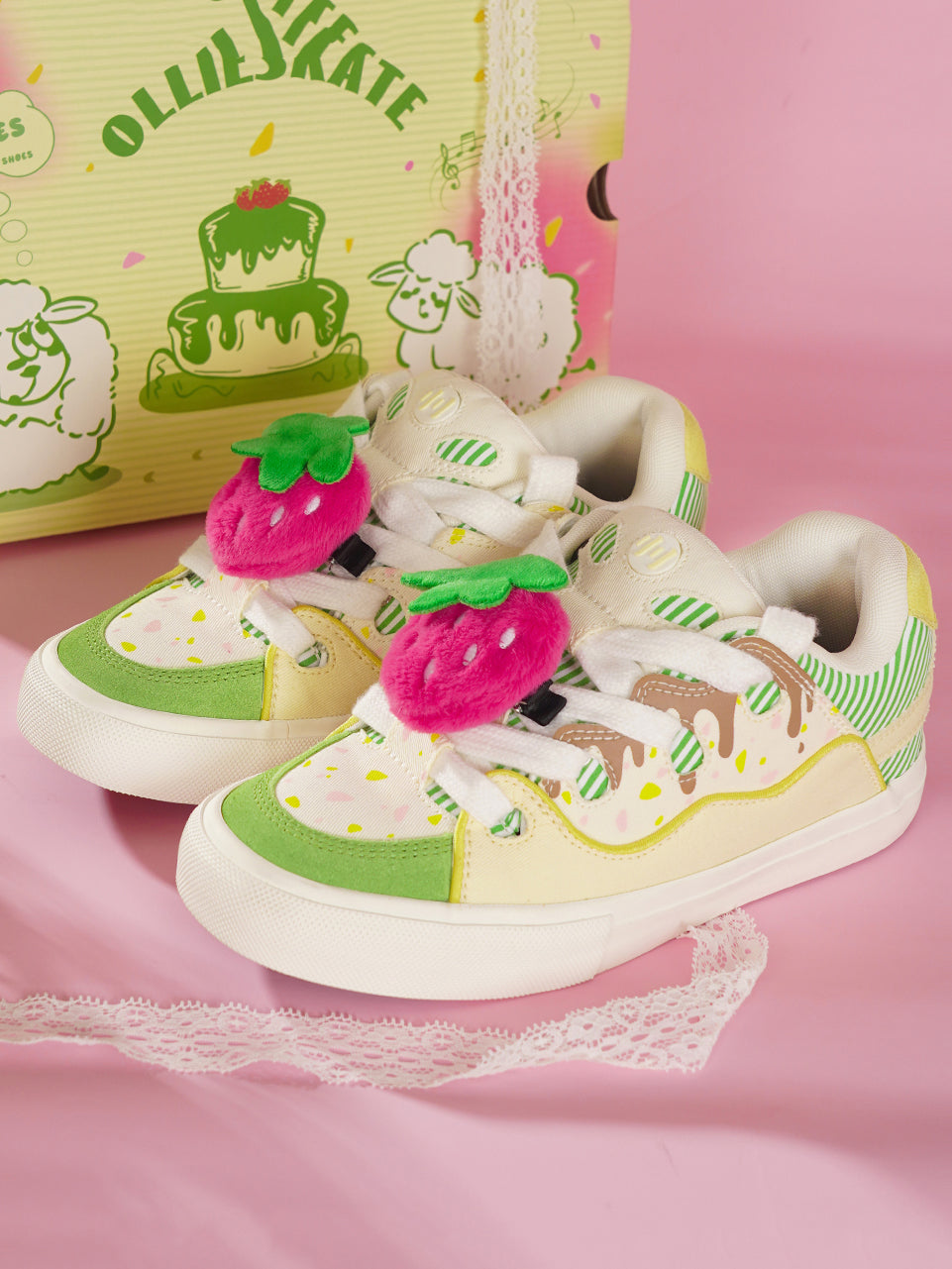 Strawberry Cake-Inspired Yellow and Green Color-Block Puffer Shoes