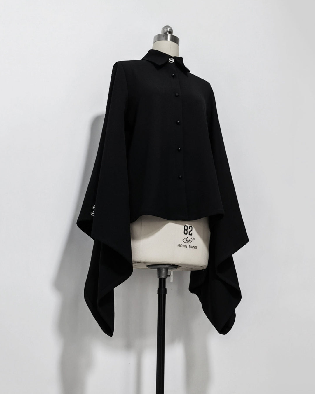 Black Pointed Collar Vintage Wide-Sleeve Blouse