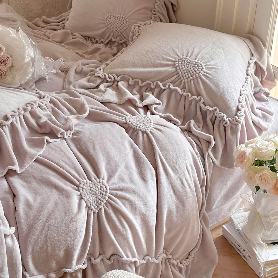 Romantic Heart-Shaped 3D Embroidery Winter Milk Velvet Duvet Cover