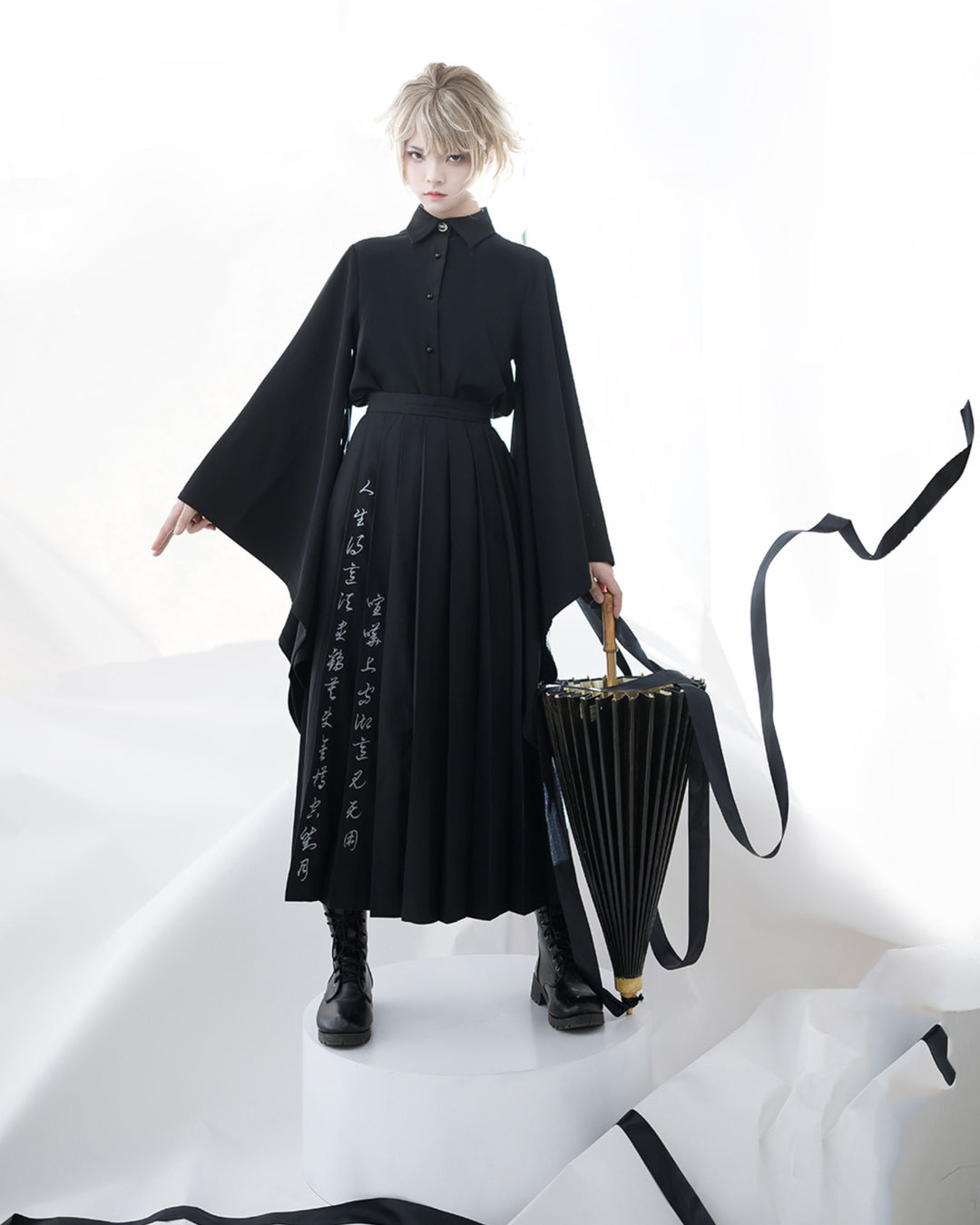 Black Pointed Collar Vintage Wide-Sleeve Blouse