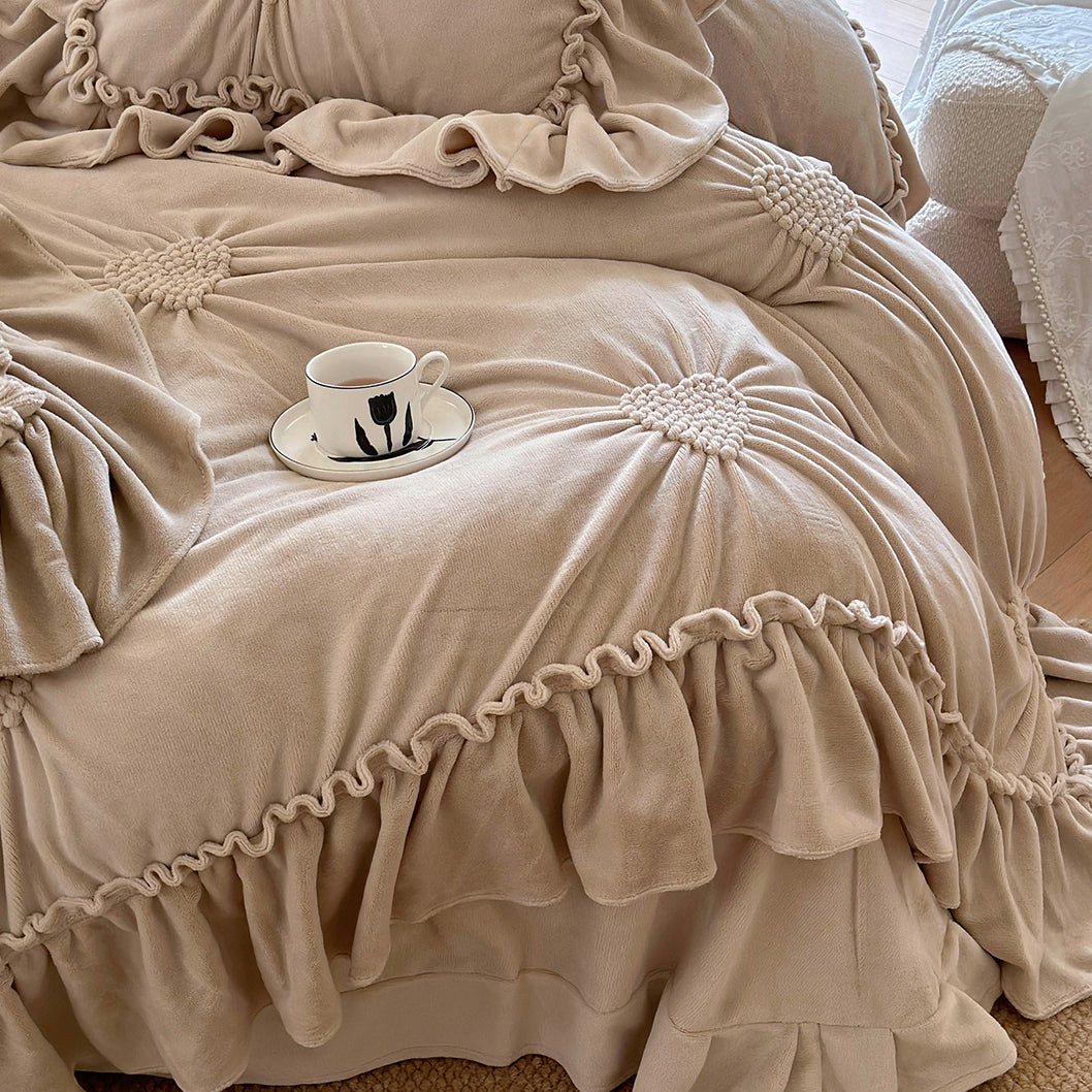 Romantic Heart-Shaped 3D Embroidery Winter Milk Velvet Duvet Cover