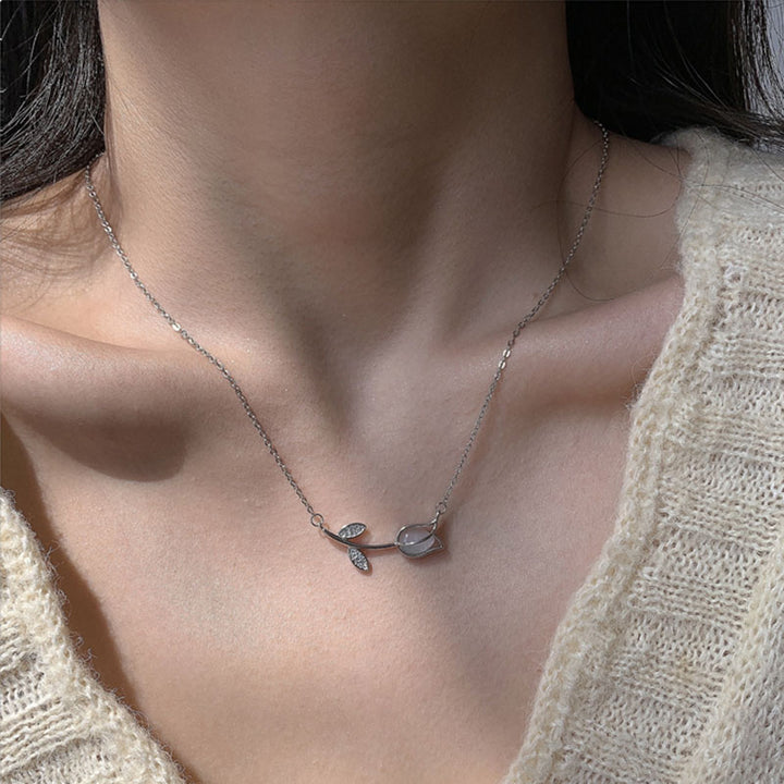 Tulip Necklace