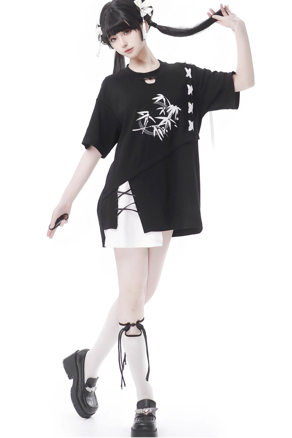 Black/ Blue Bamboo Print Chinese Style Tie-Detail Summer Casual Patchwork T-Shirt