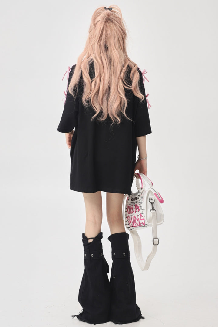 Embroidered Bow Relaxed Fit Tee