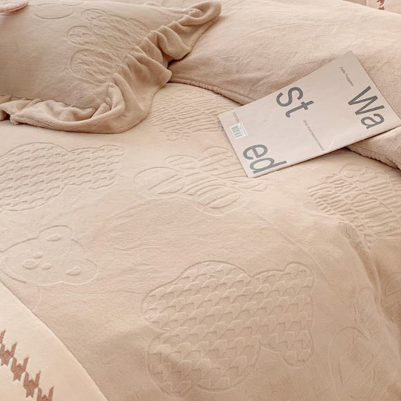 Princess-style Milk Fleece Winter Thickened Lace Bedding Set