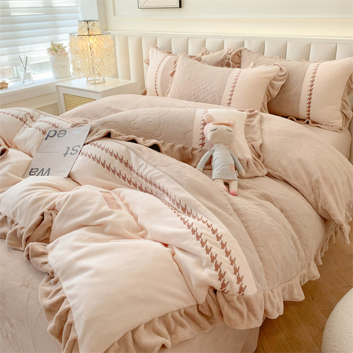 Princess-style Milk Fleece Winter Thickened Lace Bedding Set