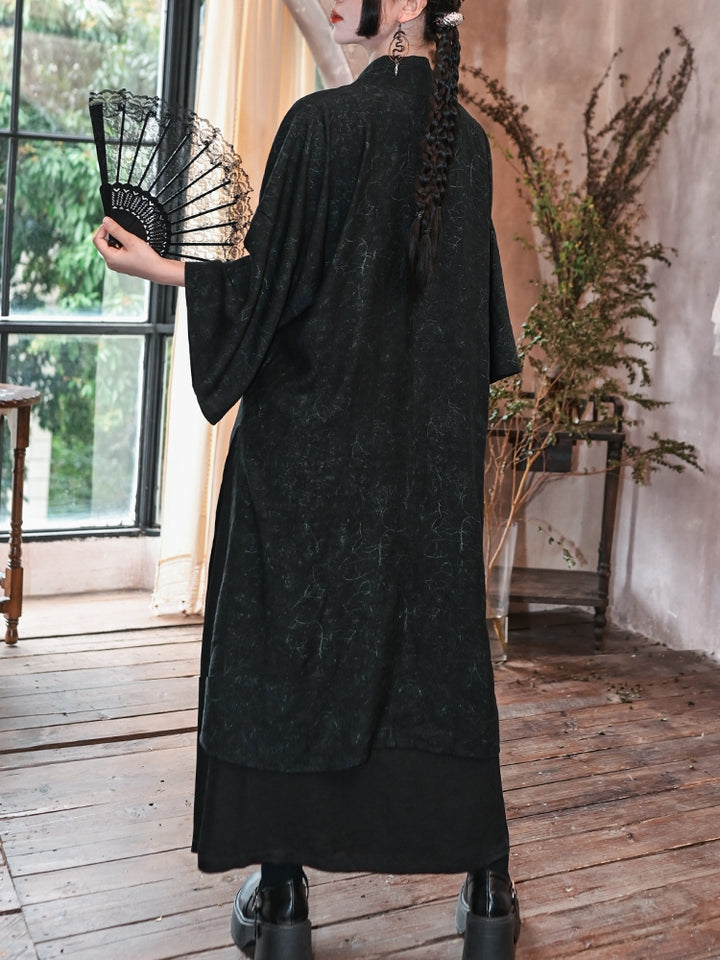 Snake Pattern Embroidered Tube Top / Cardigan / Skirt