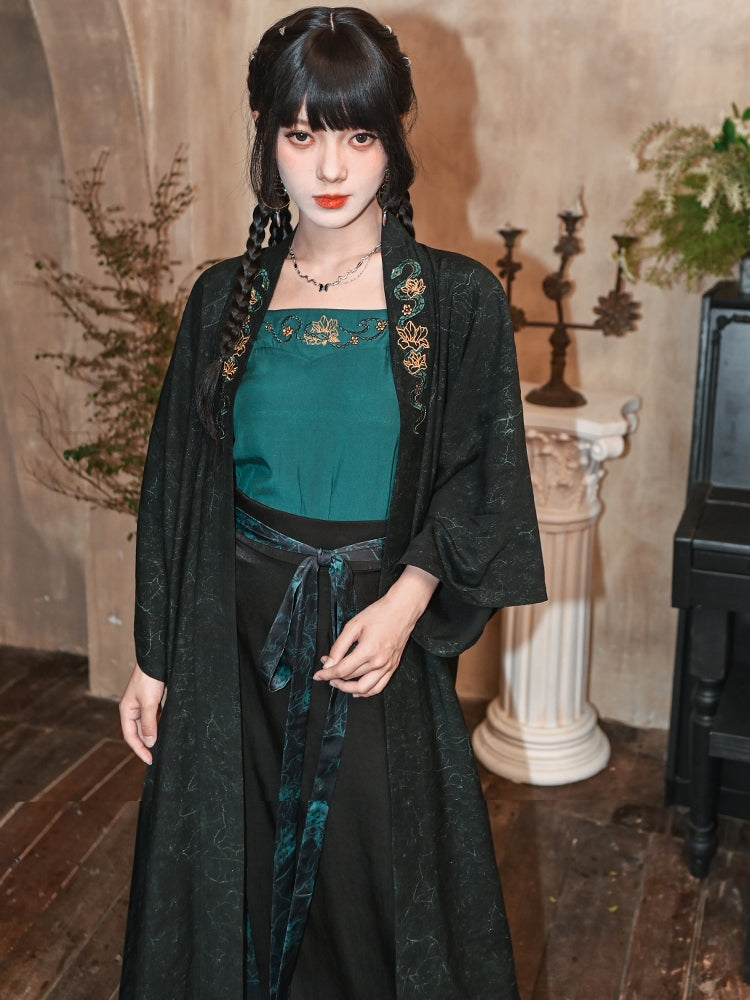 Snake Pattern Embroidered Tube Top / Cardigan / Skirt