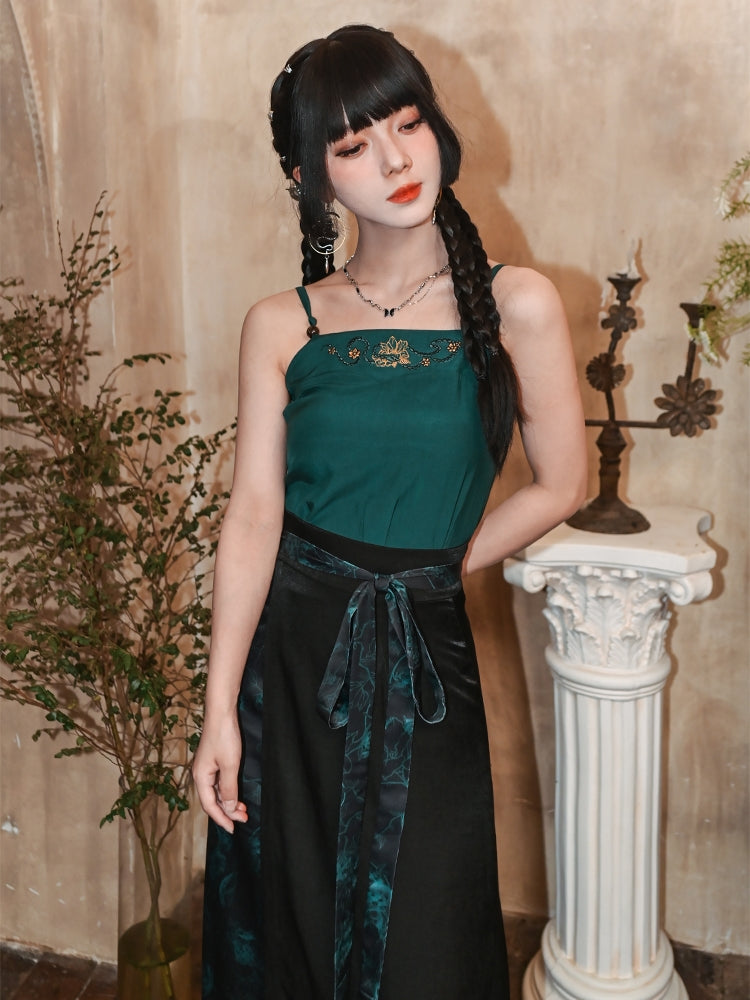 Snake Pattern Embroidered Tube Top / Cardigan / Skirt