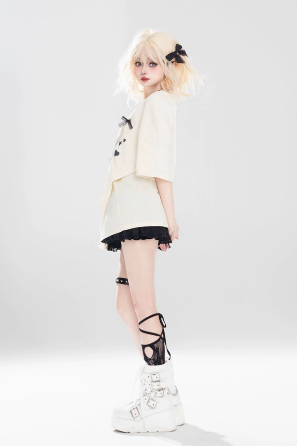 White Lace Bow Embellished Printed Oversized Short-sleeve T-shirt