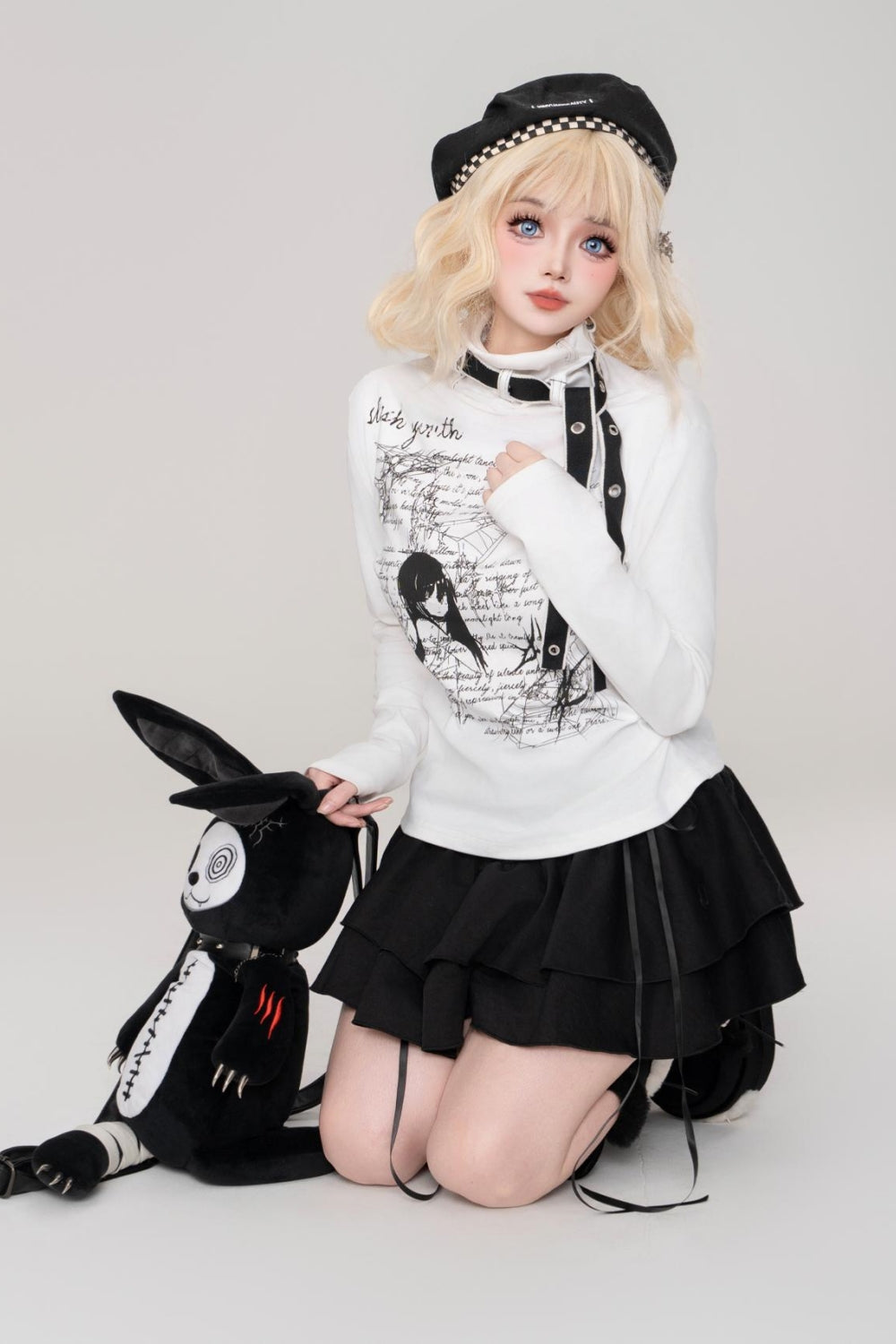 Letter Print High Neck Light Subculture Mine-style Long Sleeve White Top