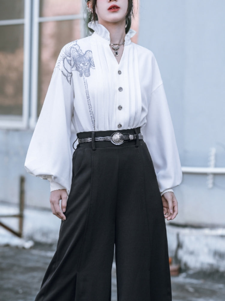 White Shirt with Chinese-Style Lace Collar