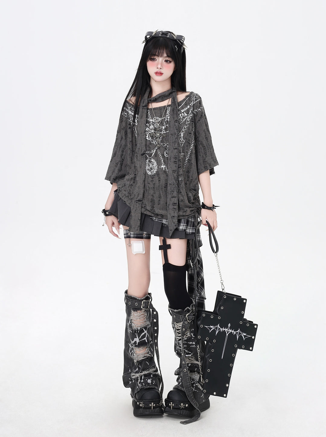 Wasteland Style Distressed Cold Shoulder Oversized Mid-Length T-Shirt