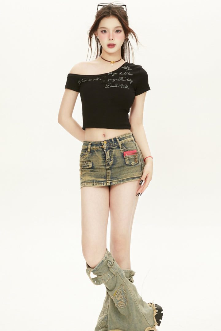 Off-Shoulder Letter Print T-Shirt