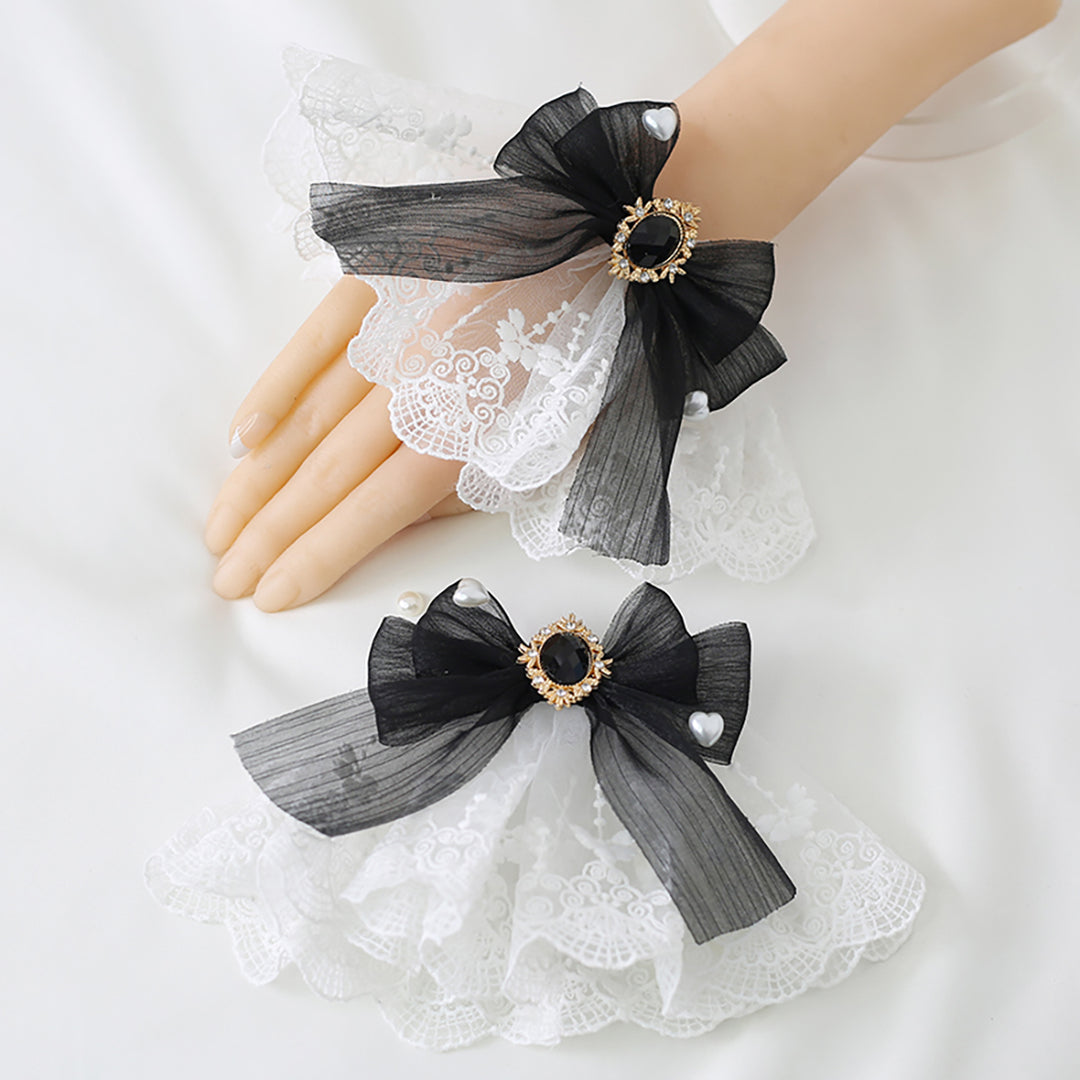 Ribbon Gem Pendant Lace Wristlet