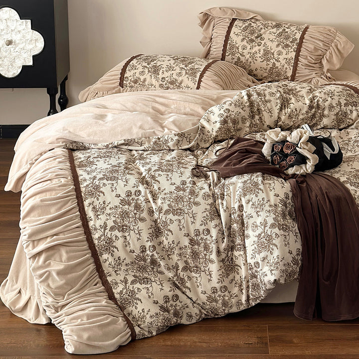 French Vintage Floral Print Winter Ruffled Duvet Cover