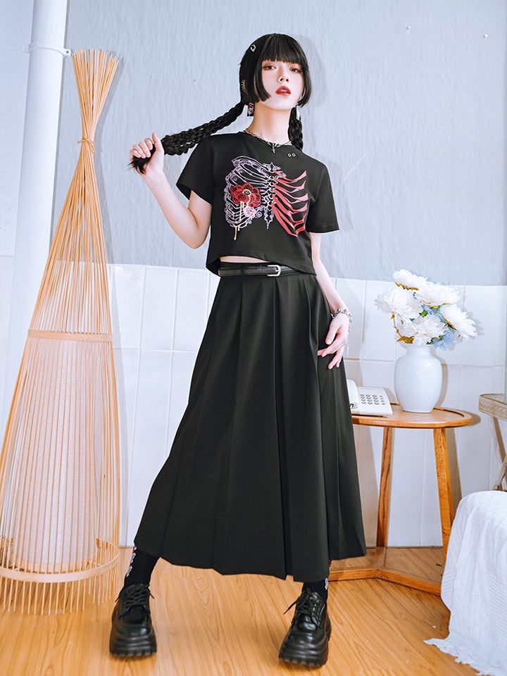 Dark-style cropped summer T-shirt