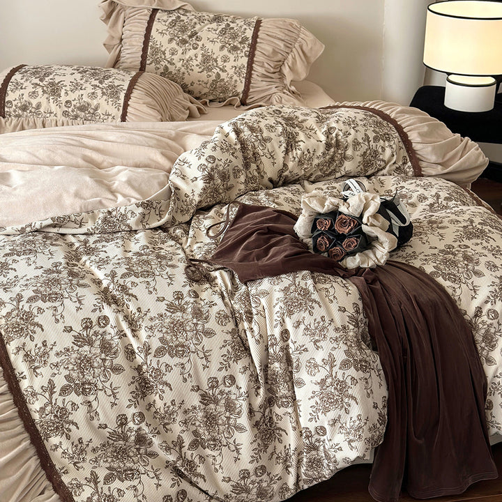French Vintage Floral Print Winter Ruffled Duvet Cover