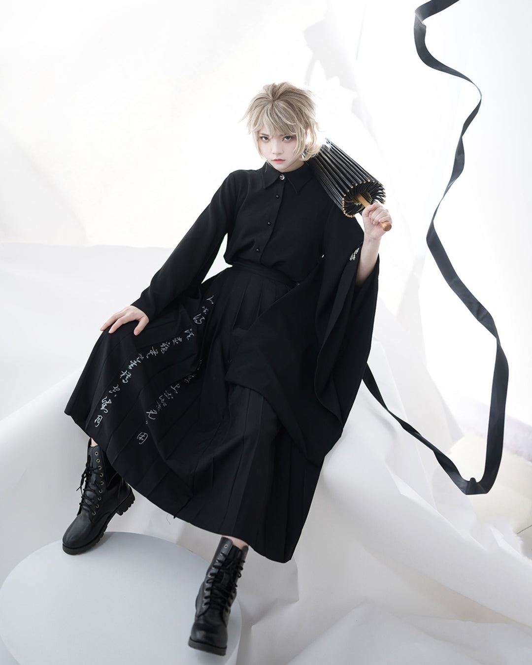 Black Pointed Collar Vintage Wide-Sleeve Blouse