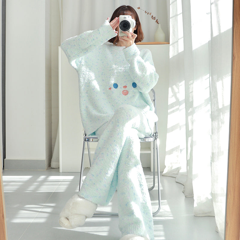 Cute Smail Pattern Round Neck Pajama Set