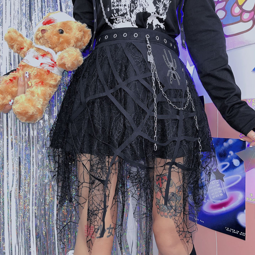 Punk spider chain irregular lace mini skirt