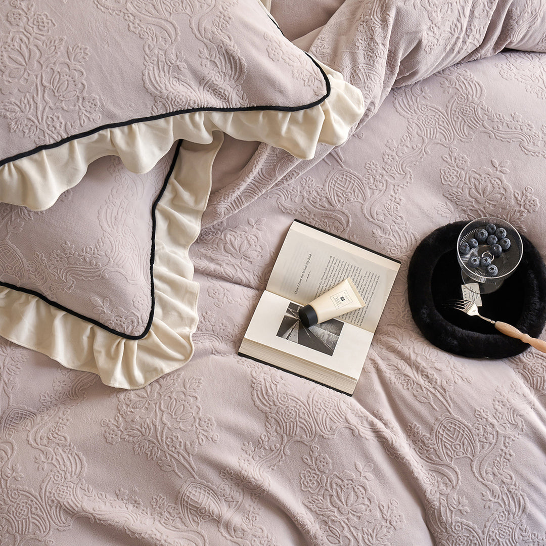 Cozy European Textured Thick Bedding Set