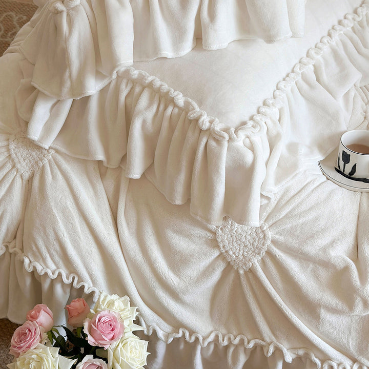 Romantic Heart-Shaped 3D Embroidery Winter Milk Velvet Duvet Cover