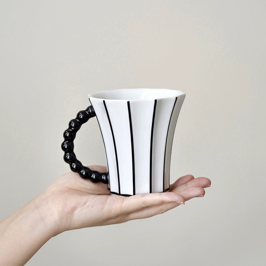 Vintage Black White Vertical Stripes Mug