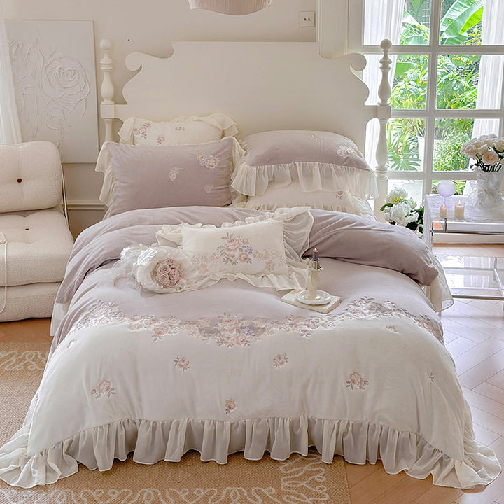 Princess-style Milk Velvet Duvet Cover Set with Lace Trim