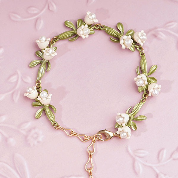 Lily Flower Pearl Bracelet