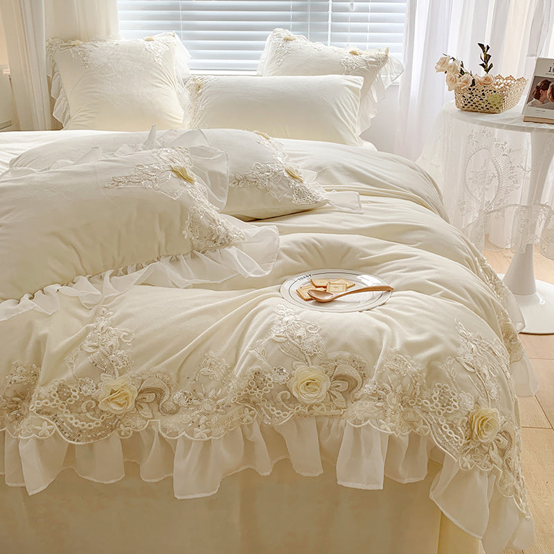 French-style Princess Floral Embroidery Milk Velvet Lace Bedding Set with Lace Trim