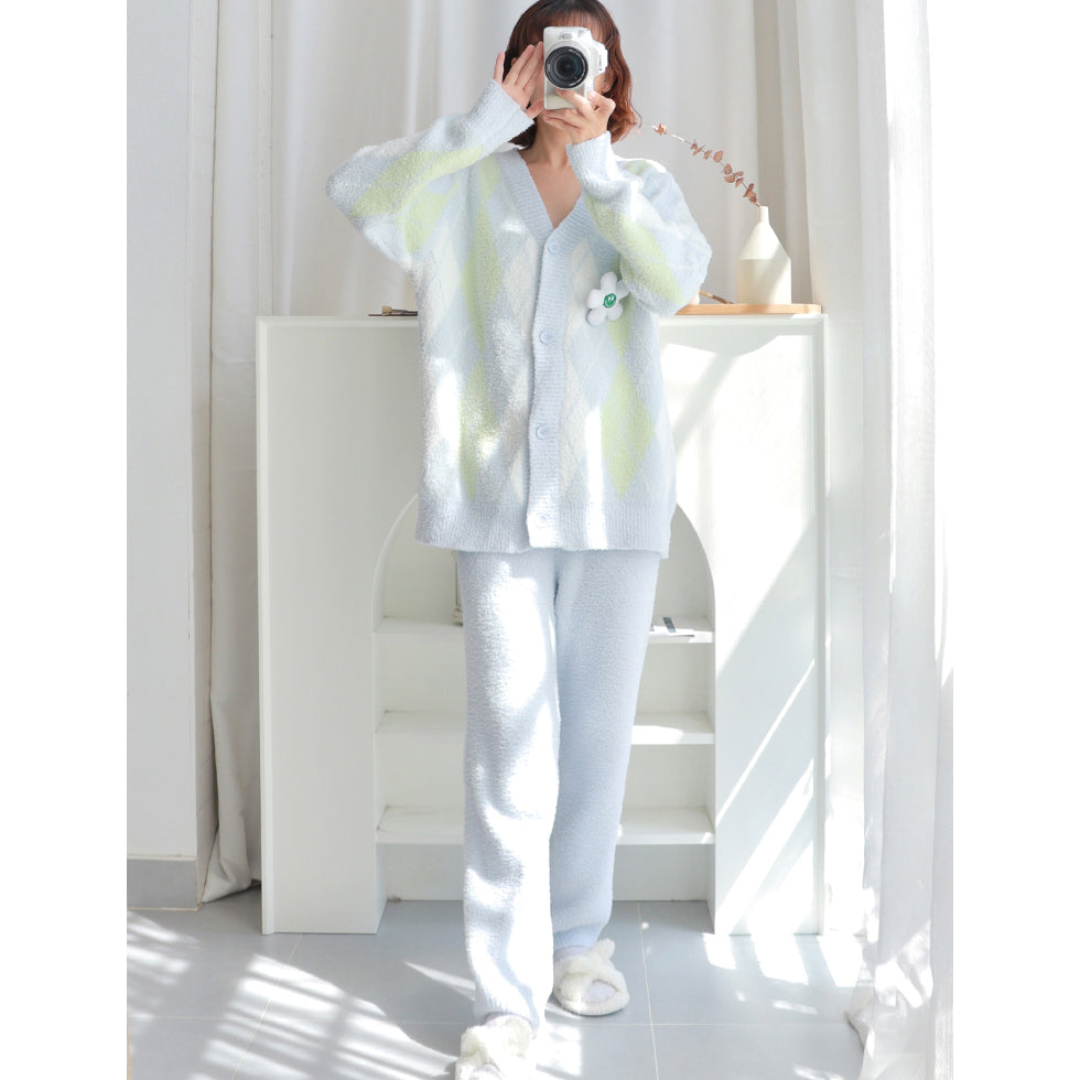 Diamond Pattern Floral Decoration V-neck Button-up Pajama Set