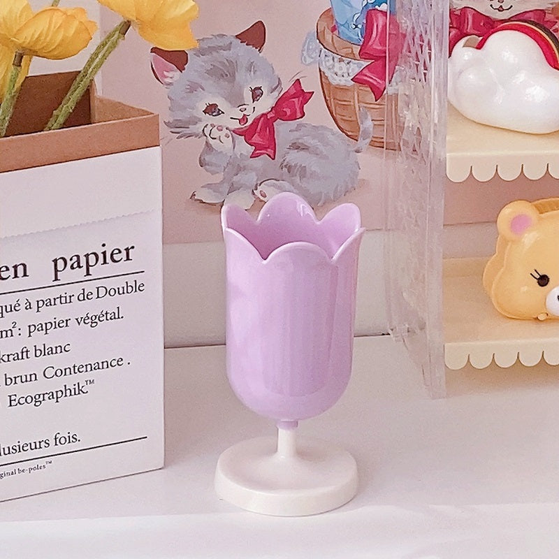 Pretty Tulip Pen Holder