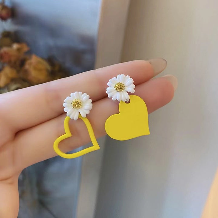 Daisy Flower Heart Earrings