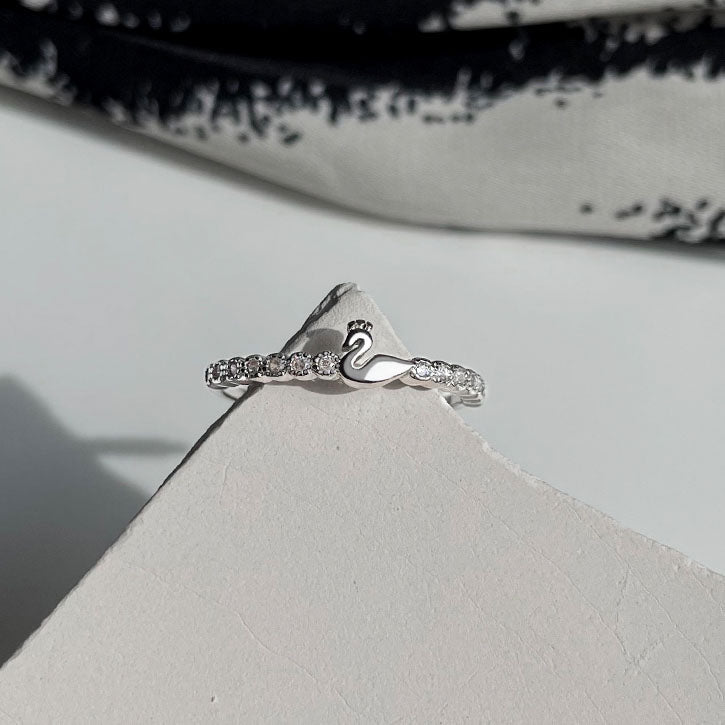 Dainty Swan Ring