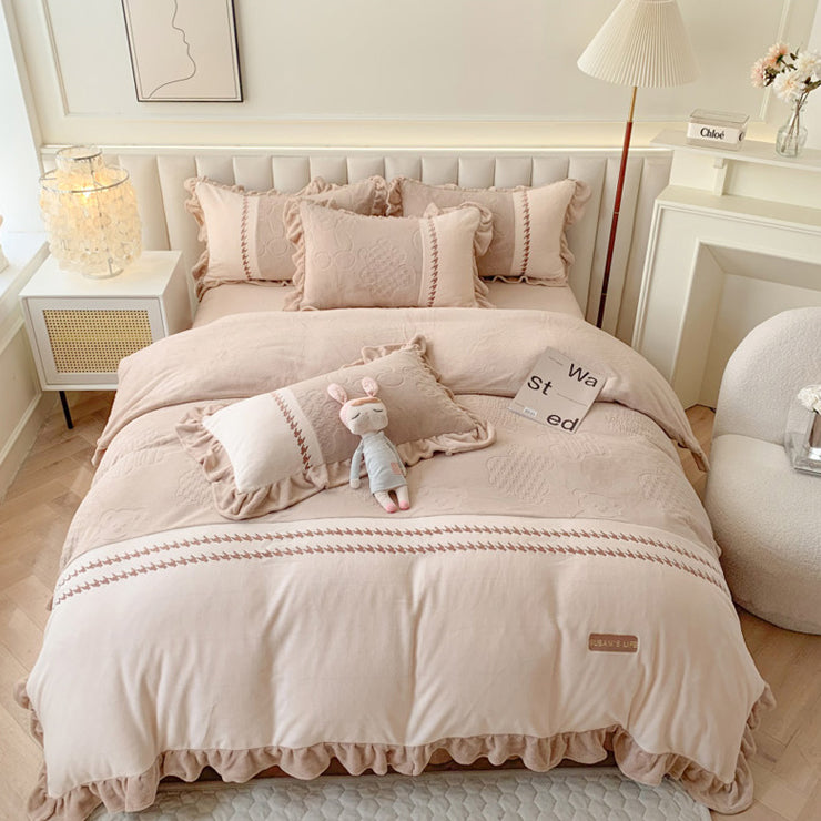 Princess-style Milk Fleece Winter Thickened Lace Bedding Set