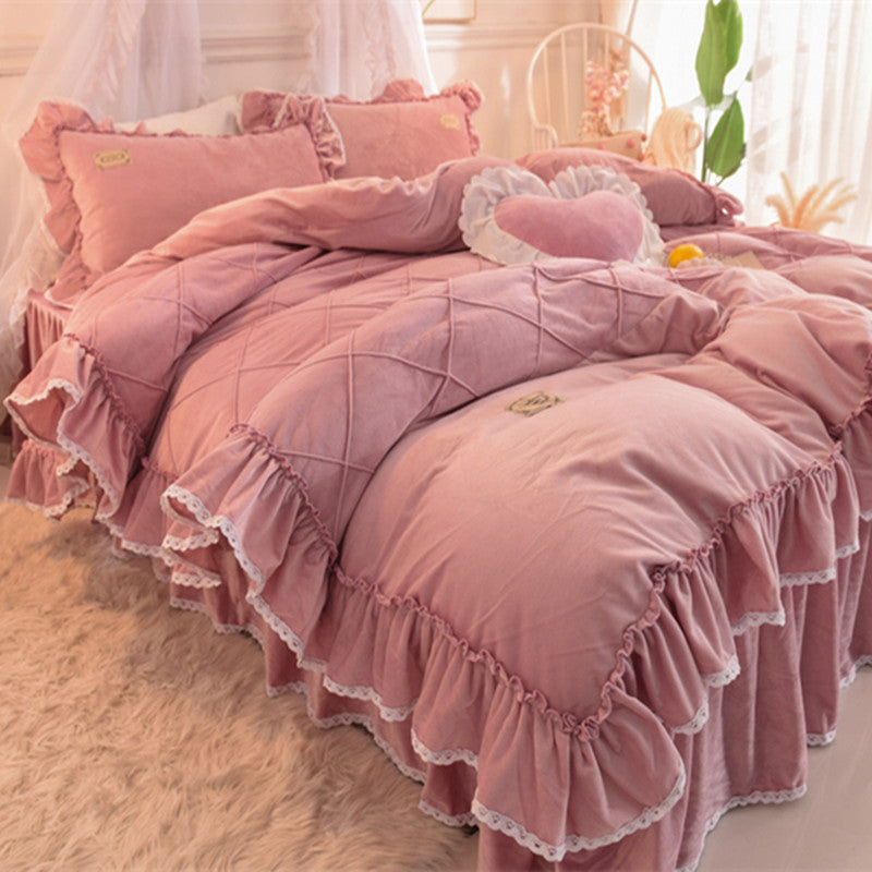 Princess-style Thickened Coral Fleece Ruffle Bedding Set