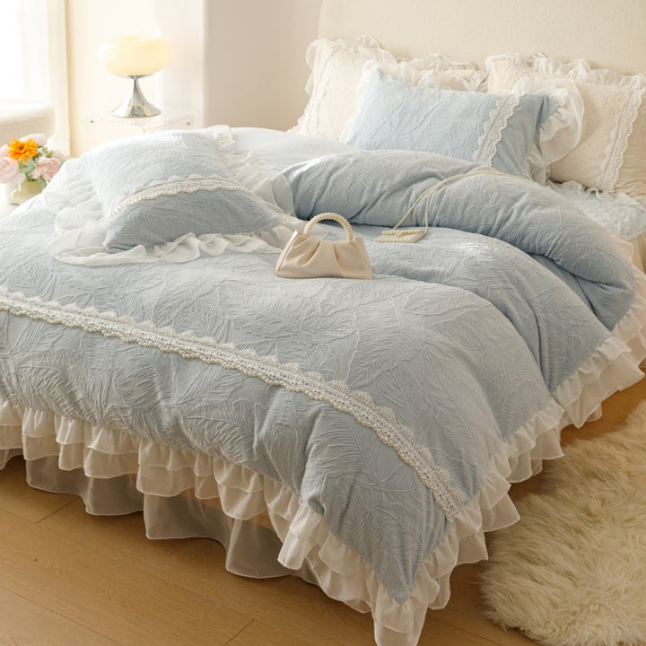 French Lace Trimmed Carved Fleece Thickness Bedding Set