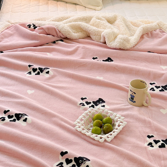 Heart-shaped Cat Print Blanket