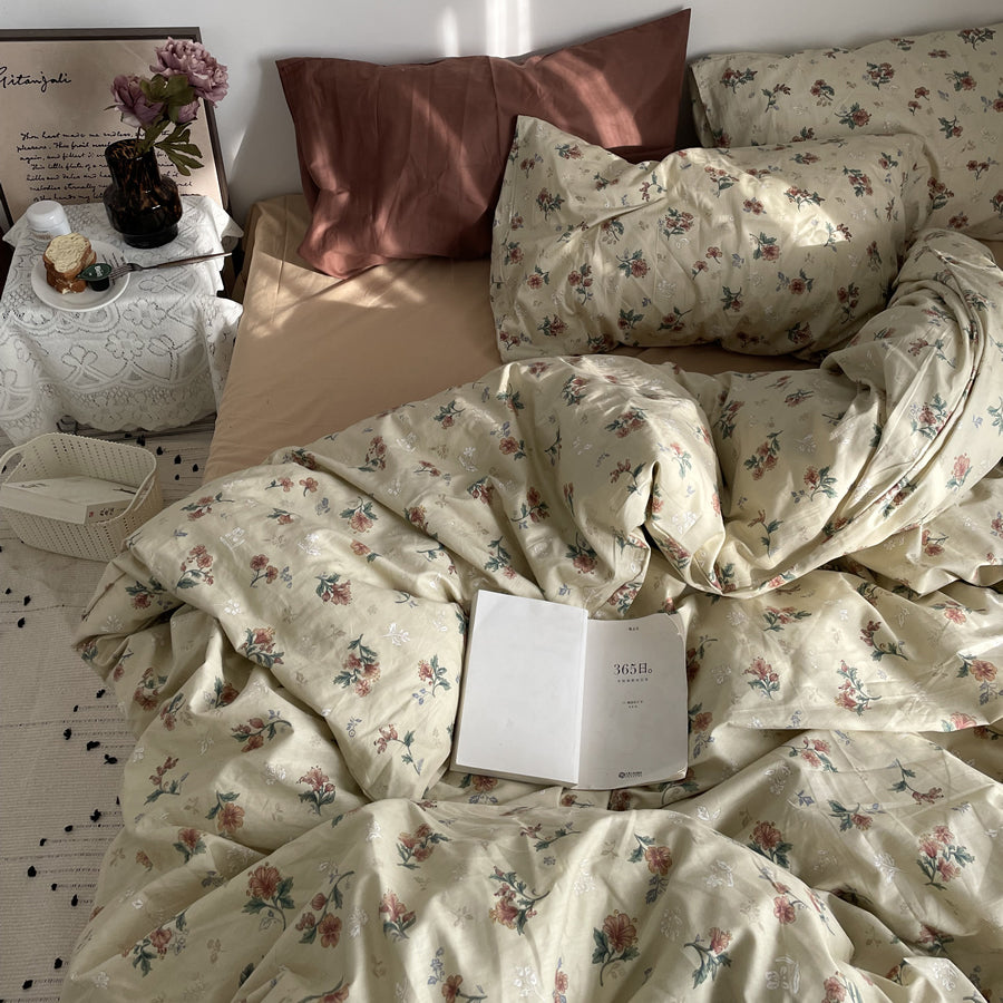 Vintage Floral Cotton Bedding Set