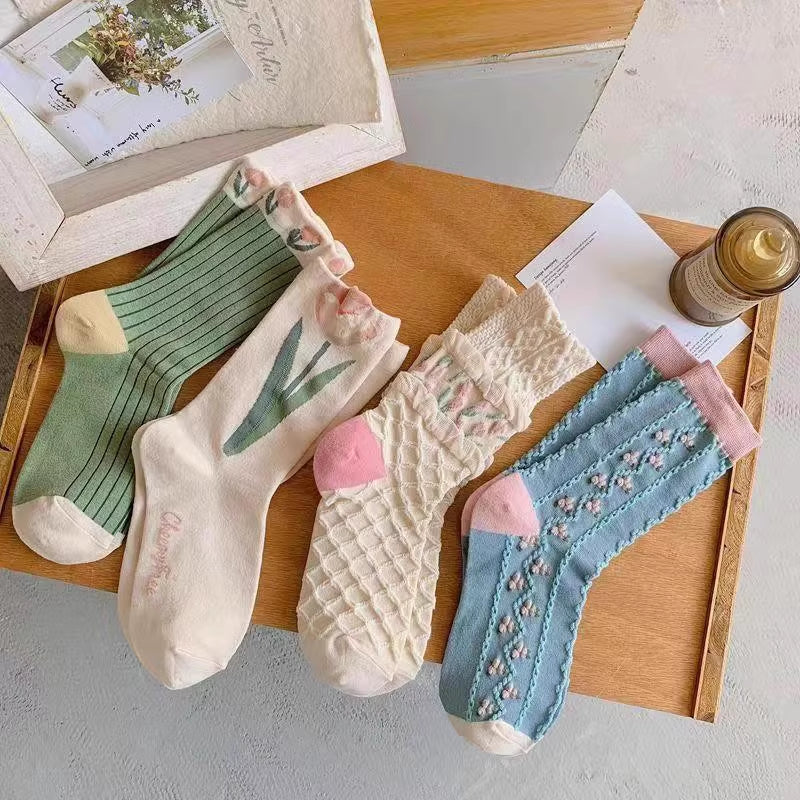 Vintage Tulip Socks