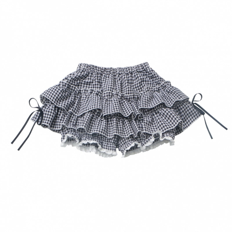 Anime Girl Graphic T-shirt / Ruffle Skirt