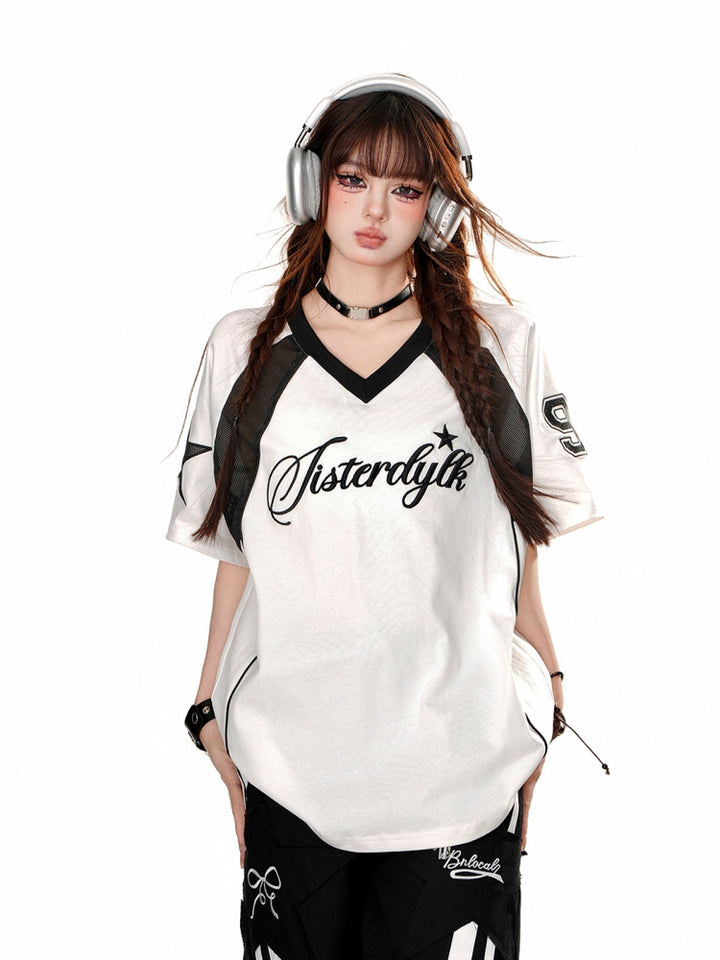American-Style V-Neck Loose Square Shoulder White Sports Top for Summer