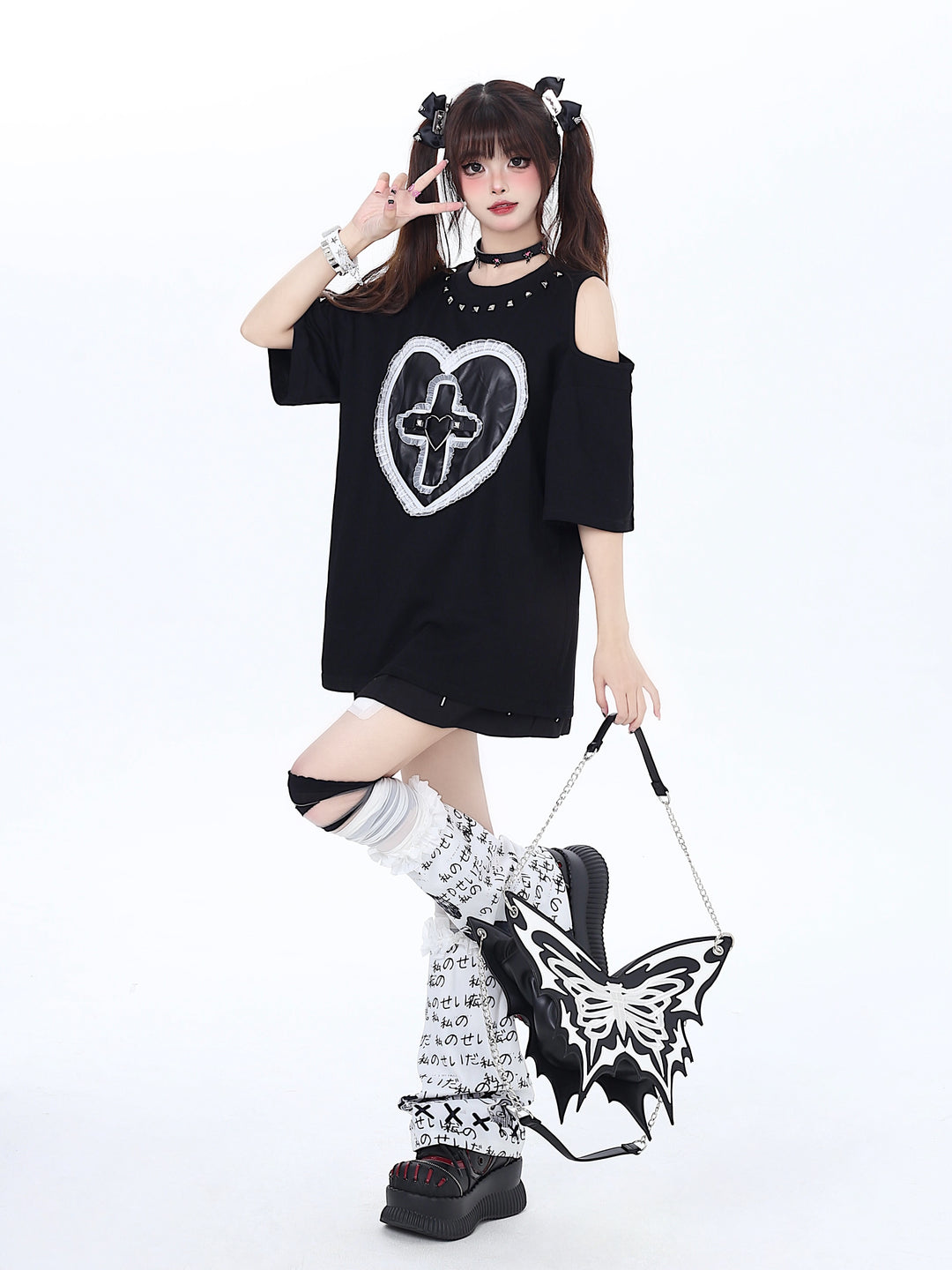 Love Heart Cross Embroidery Loose Black T-Shirt