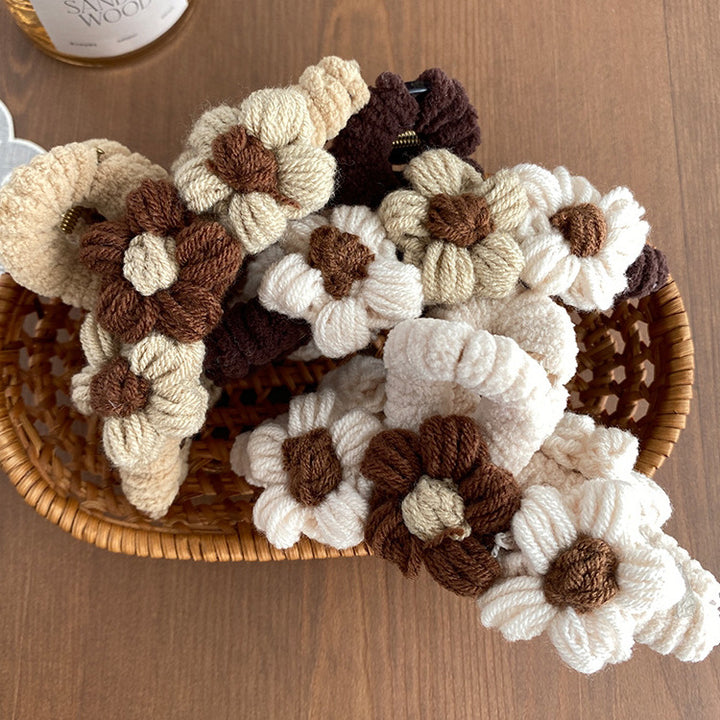 Daisy Crochet Hair claw