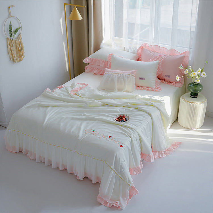 Cozy Pastels Ruffled Strawberry Comforter