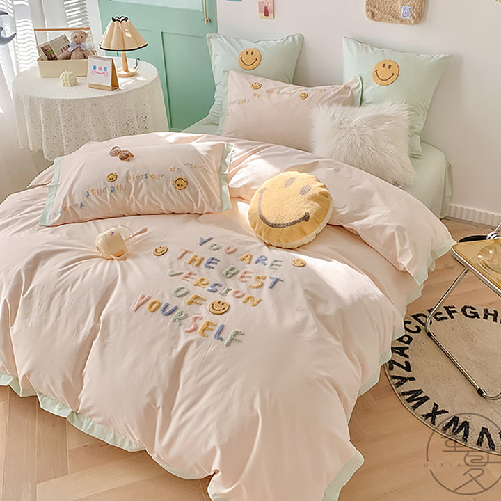 Best Of You Smiley Premium Bedding Set